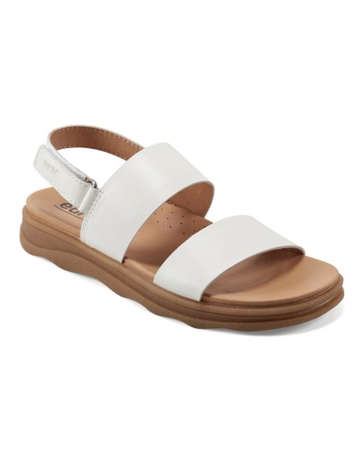Earth Leah Round Toe Strappy Casual Flat Sandals