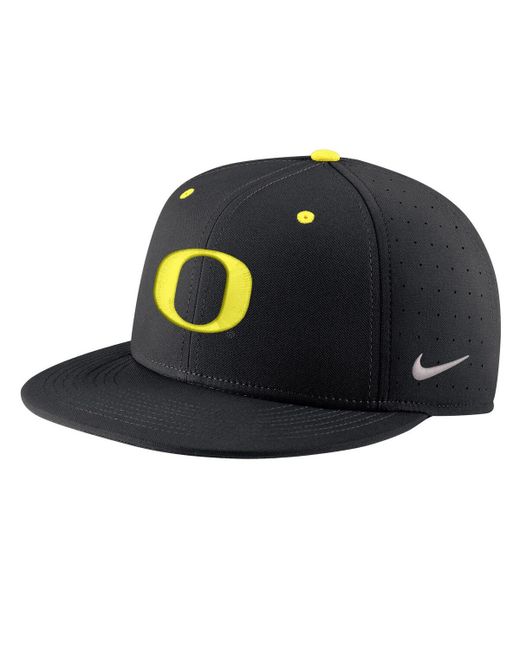 Nike Oregon Ducks Aero True Baseball Performance Fitted Hat