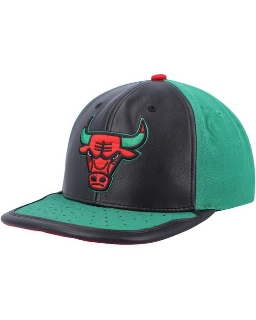 Mitchell & Ness Green Chicago Bulls Day One Snapback Hat