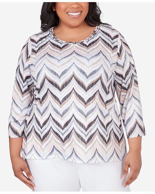 Alfred Dunner Plus Classic Neutrals Shimmering Chevron 3/4 Sleeve Top