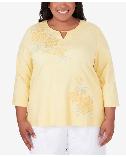 Alfred Dunner Plus Charleston Three Quarter Sleeve Top with Embroidered Floral Details