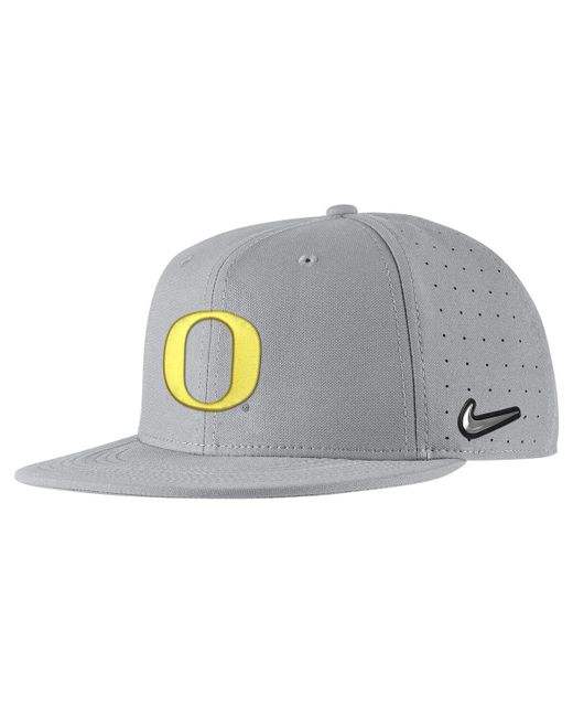 Nike Oregon Ducks Aero True Baseball Performance Fitted Hat
