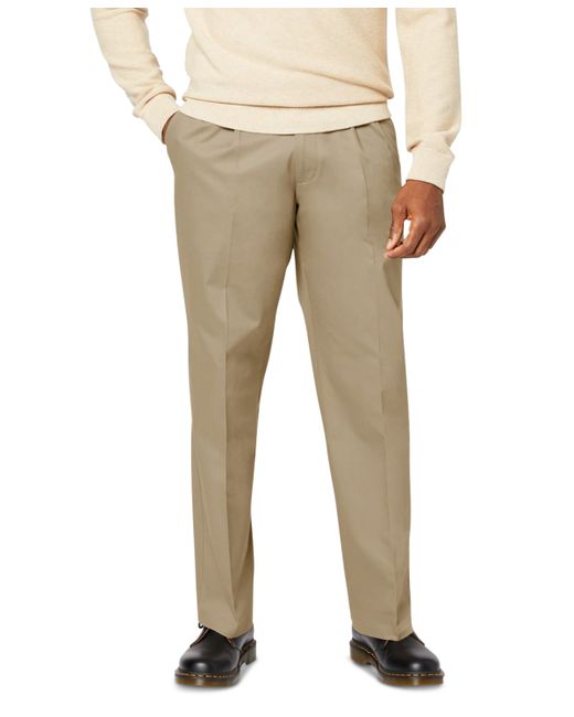 Dockers Signature Relaxed Fit Pleated Iron Free Pants with Stain Defender