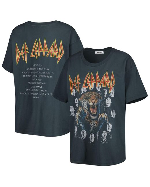 Daydreamer Distressed Def Leppard Graphic T-shirt