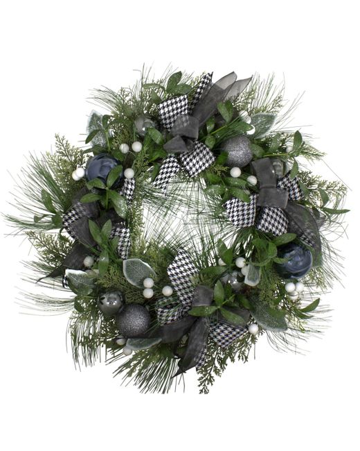 Northlight 24 Hounds tooth and Berries Unlit Artificial Christmas Wreath