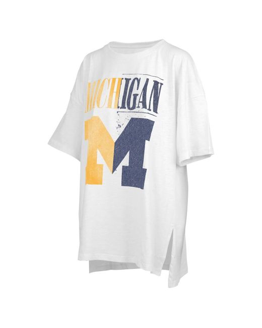 Pressbox Distressed Michigan Wolverines Lickety-Split Oversized T-shirt