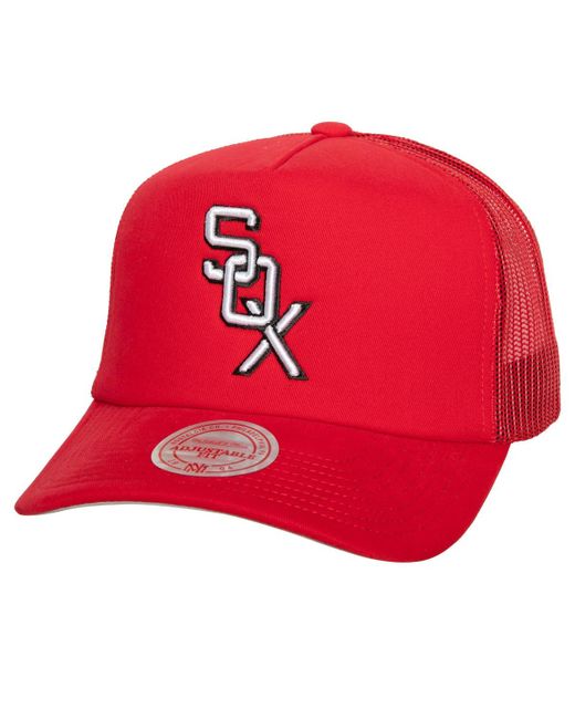 Mitchell & Ness Chicago White Sox Curveball Trucker Snapback Hat