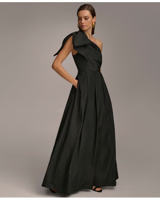 Donna Karan One-Shoulder Bow Gown