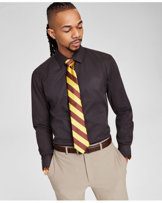 Tayion Collection Slim-Fit Gold Trim Solid Dress Shirt