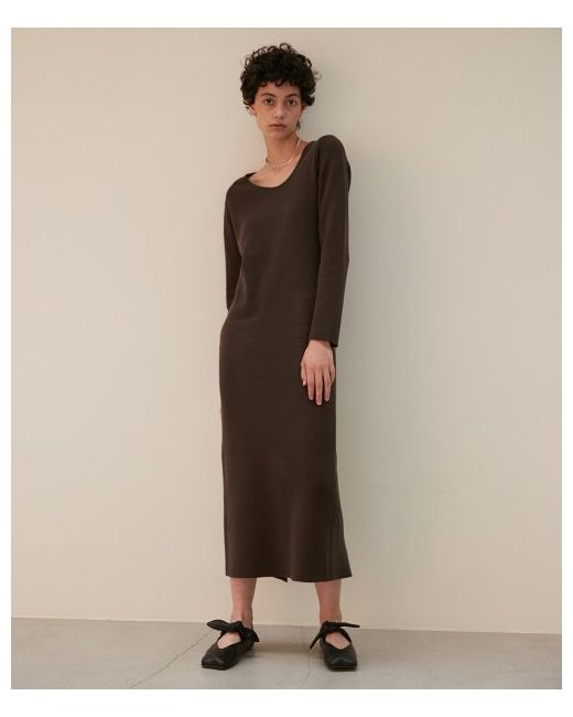 Carriere Soft Curved Neck Knit Dress