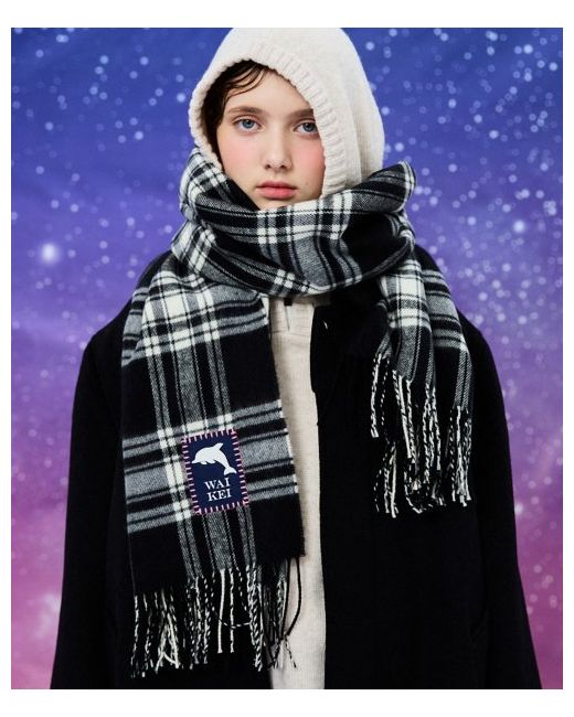 waikei Dolphin Label Check Scarf