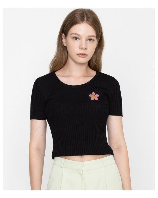 graver Pink Flower Dot Embroidered Cropped Short Sleeve Knit Topblack