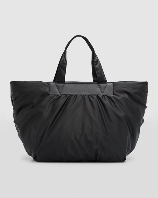 VeeCollective Caba Water-Resistant Nylon Weekender Bag