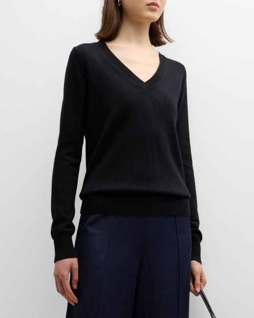 Neiman Marcus Cashmere Collection Cashmere Classic V-Neck Sweater