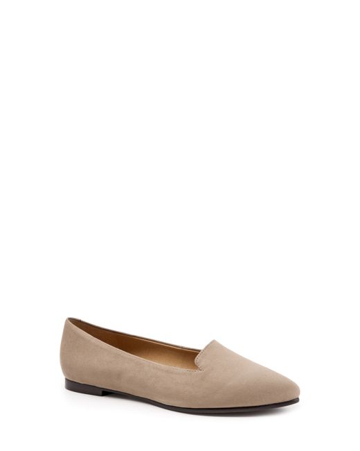 Trotters Harlowe Pointy Toe Loafer