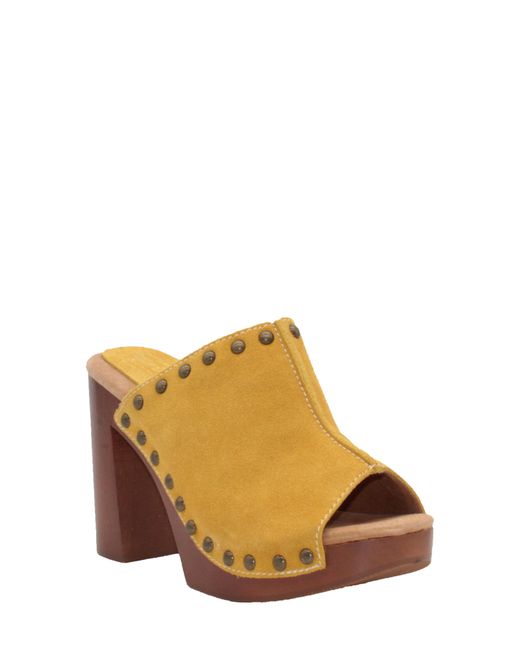 Sbicca Crowley Clog 7 M Yellow