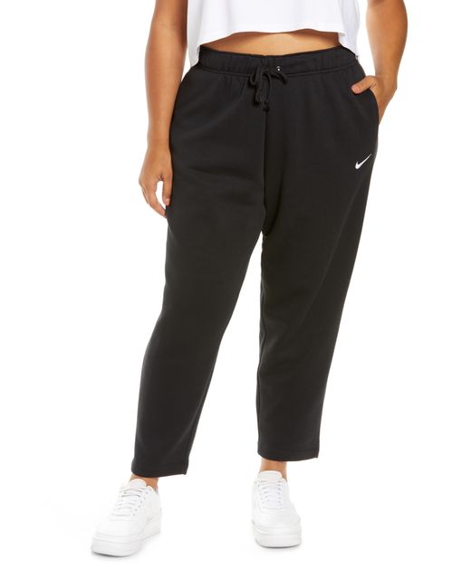 Nike Sportswear Essential Fleece Pants in Black at Nordstrom
