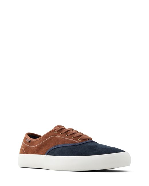 Element Passiph Leather Sneaker in at