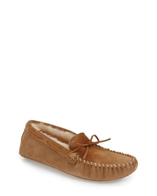 Minnetonka Genuine Shearling Lined Leather Slipper in at
