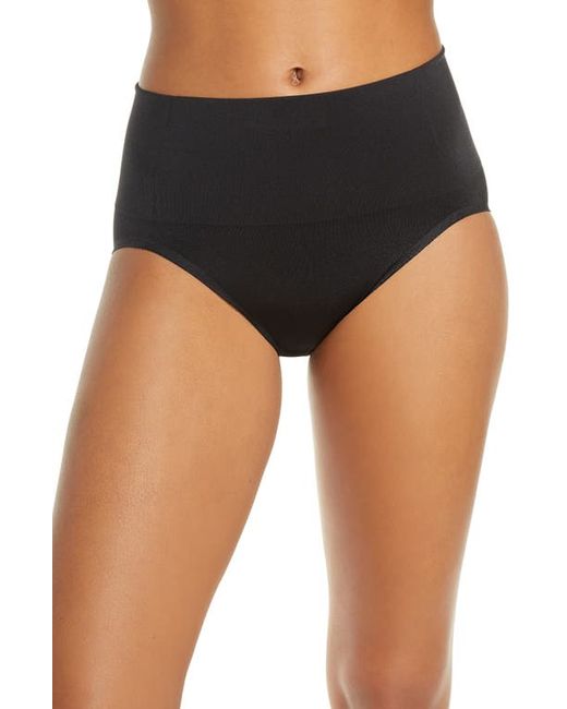 Wacoal Smooth Seriestrade Shaping High Cut Briefs in at