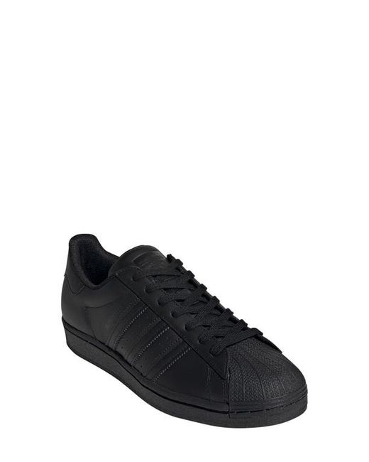 Adidas Superstar Sneaker in Core at