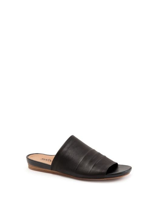 SoftWalk® SoftWalk Camano Leather Slide Sandal in at