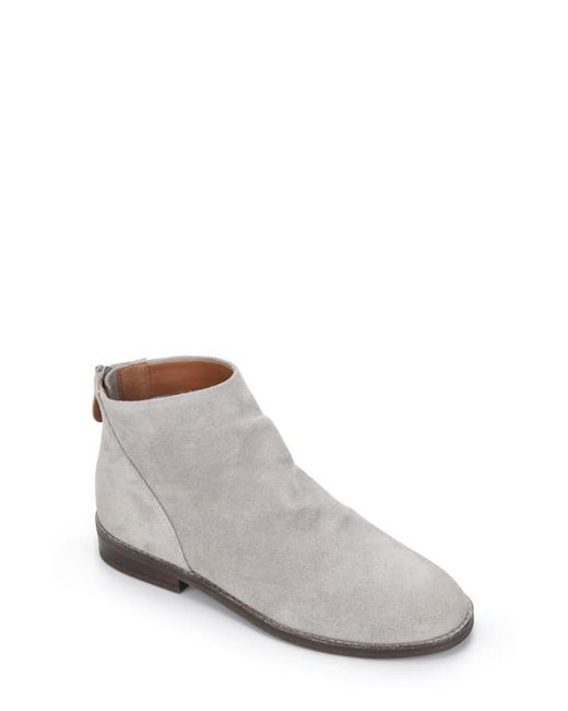 Gentle Souls by Kenneth Cole Emma Bootie in at