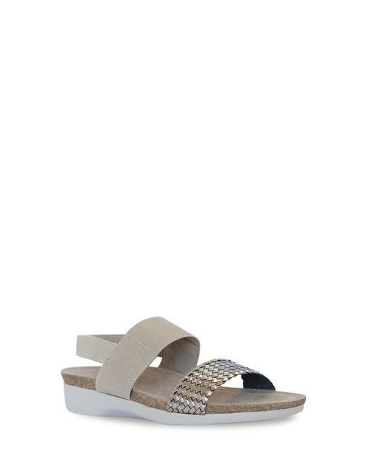 Munro Pisces Sandal in at