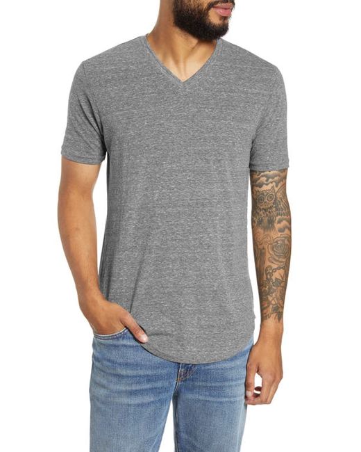 Goodlife Tri-Blend Scallop V-Neck T-Shirt in at