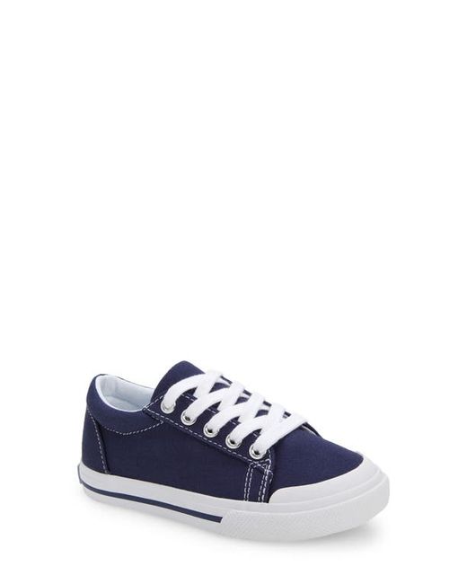 FootMates Taylor Sneaker in at