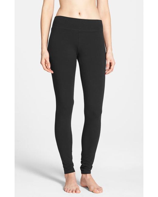 Hue Ultra Wide Waistband Leggings in at