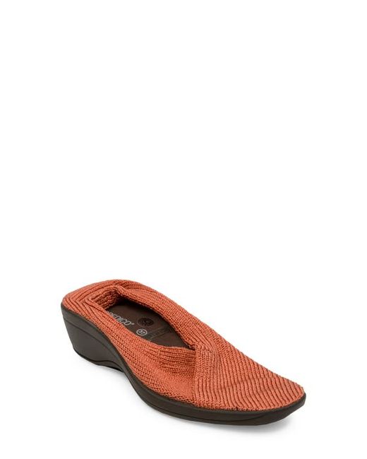 Arcopédico Mailu Wedge Knit Shoe in at