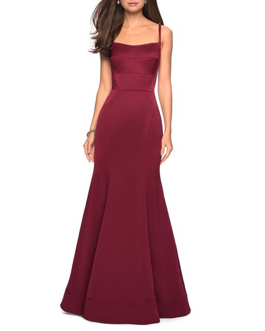 La Femme Structured Jersey Trumpet Gown in at
