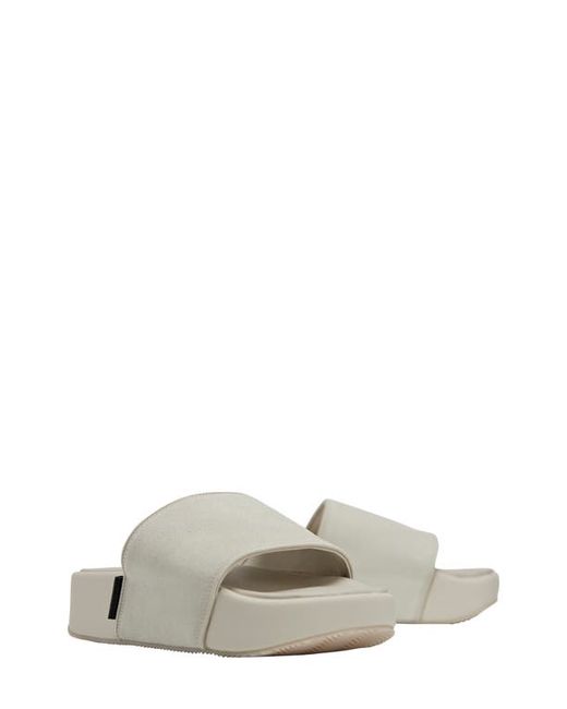Y-3 Leather Slide Sandal in Orbitgrey/Cleabrown/Linen at