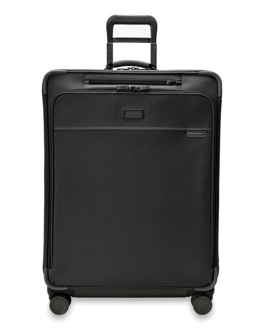 Briggs & Riley Baseline 29-Inch Large Expandable Spinner Suitcase in at