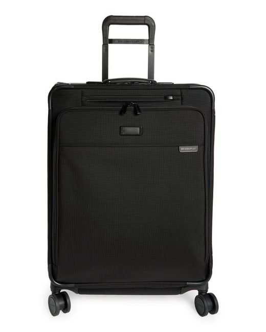 Briggs & Riley Baseline 26-Inch Medium Expandable Spinner Suitcase in at