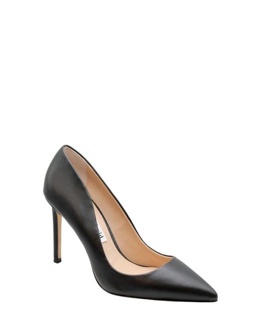 Charles David Rivals Pointed Toe Pump in Leather at