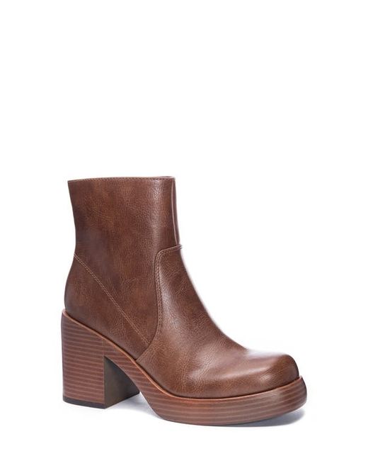 Dirty Laundry Groovy Platform Boot in at