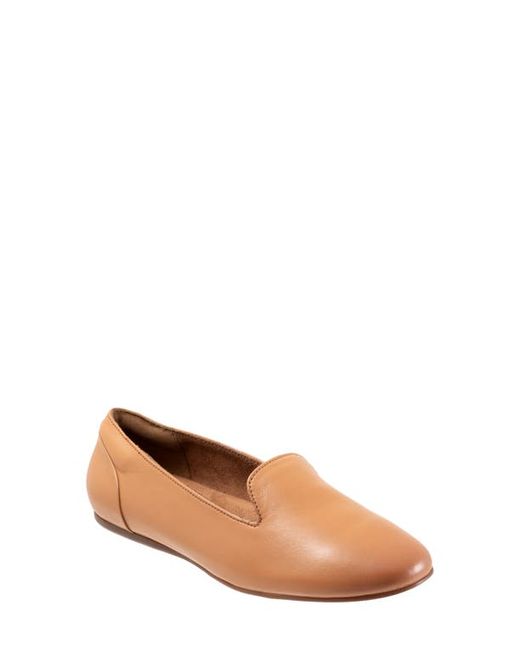 SoftWalk® SoftWalk Shelby Leather Loafer in at