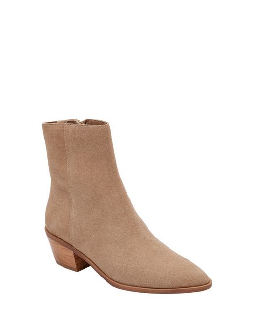Lisa Vicky Sunny-V Pointed Toe Bootie in at