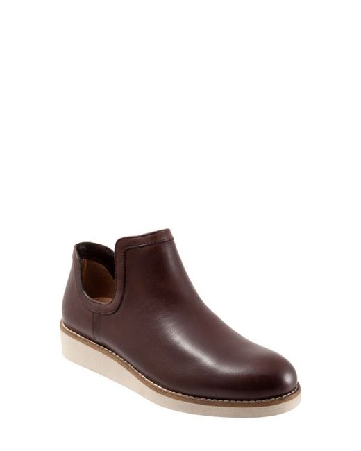 SoftWalk® SoftWalk Woodbury Leather Bootie in at