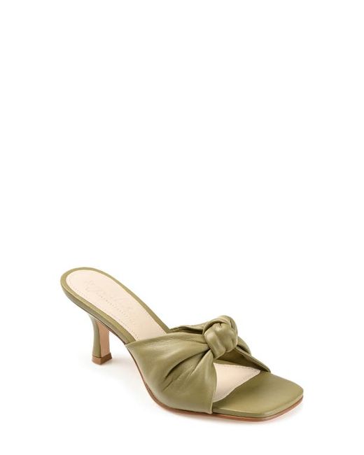 Journee Signature Finlee Sandal in at