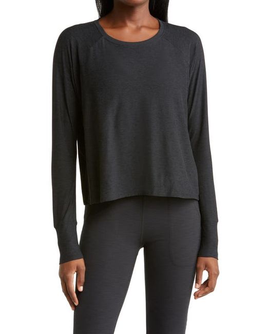 Beyond Yoga Featherweight Long Sleeve T-Shirt in at