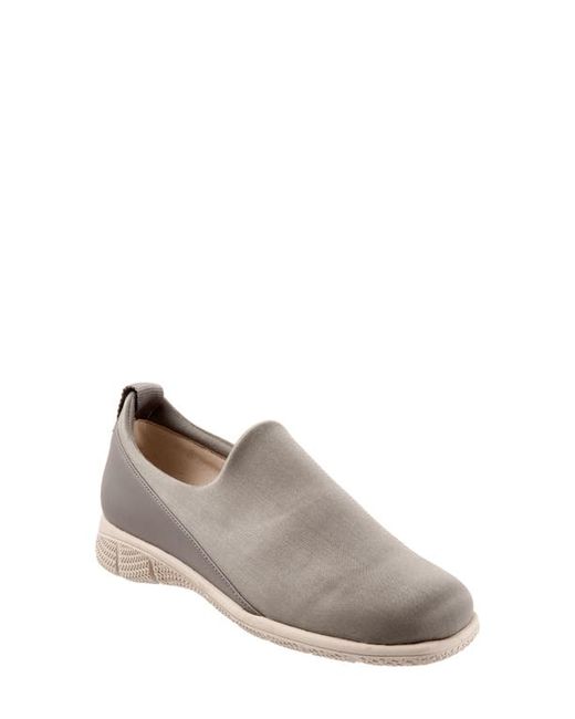 Trotters Ultima Slip-On Sneaker in at