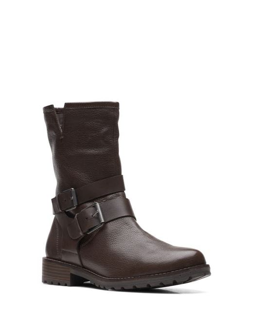 Clarksr Clarksr Clarkwell Mid Boot in at
