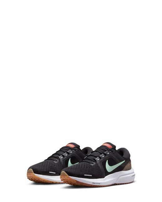 Nike Air Zoom Vomero 16 Sneaker in Mint/Canyon Rust at