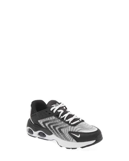 Nike Air Max Sneaker in Black/Black at