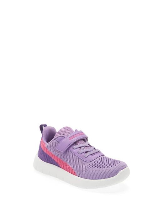 Dream Pairs Knit Low Top Sneaker in Fuchsia at