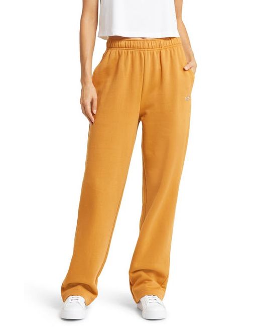 Alo Gender Inclusive Accolade Straight Leg Sweatpants in at