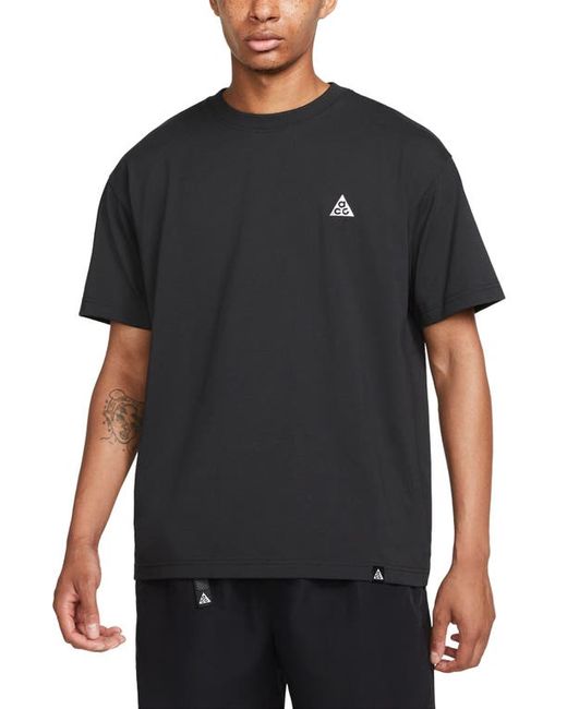 Nike ACG Performance T-Shirt in at